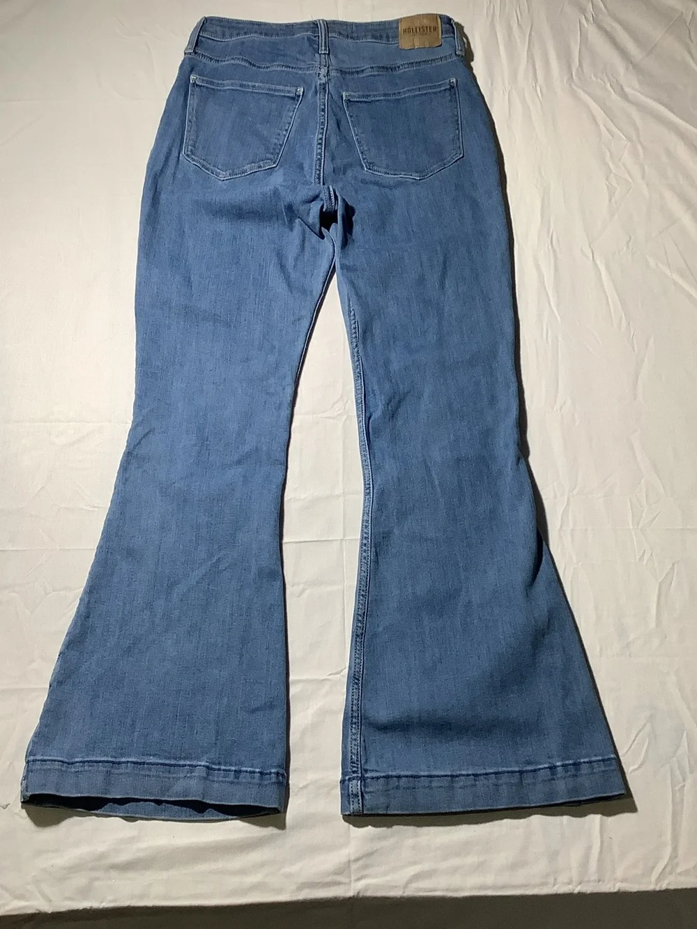 Hollister Light Wash Curvy High-Rise Vintage Flare Jeans 28W-31L